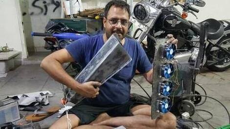 Dahiya developed 'Vatanukul' at his home's garage-turned-workshop
